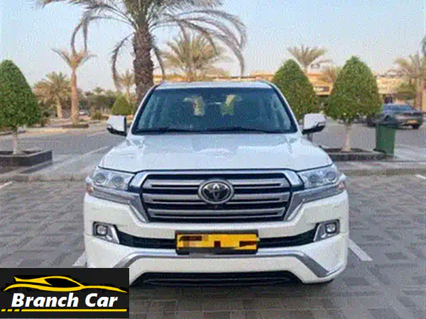 تويوتا لاند كروزر 2020 (VXR V8) - بحالة ممتازة!  قليلة الكيلومترات - الHail