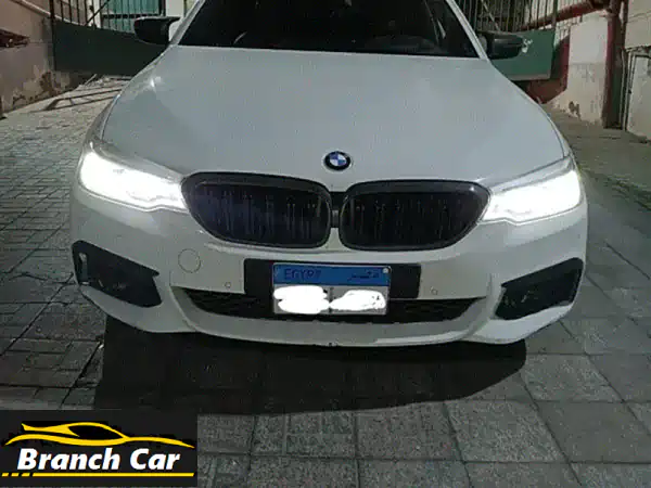 بي ام دبليو 530i 2019 -  الرفاهية والأداء في سيارة واحدة!...