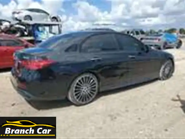 مرسيدس C300 2022 - فرصة ذهبية في دبي! (عداد عالٍ -...