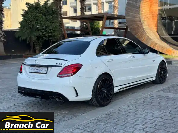 مرسيدس بنز C43 AMG 2018 - كالجديدة!  (108,000 كم فقط)