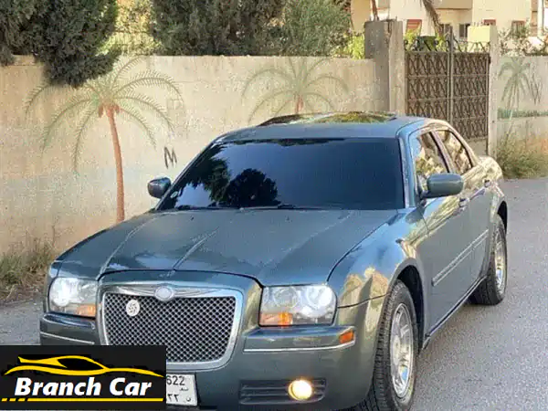 كرايسلر 300S موديل 2005 بحالة ممتازة - فرصة لا تُفوّت!