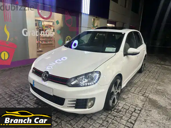 فولكس واجن GTI 2011 بحالة ممتازة!  (بلوتوث، شاشة لمس،...