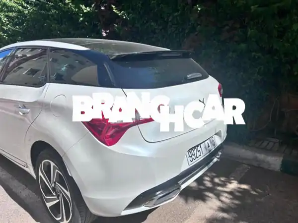 DS5 بحالة ممتازة - فرصة لا تُفوّت! سقف بانورامي، ناقل أوتوماتيكي، إطارات جديدة!
