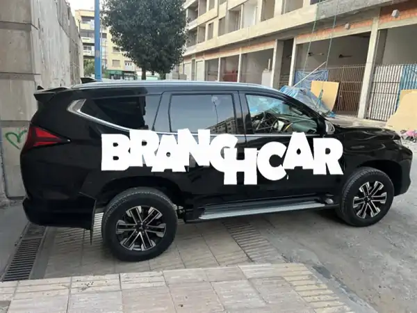 ميتسوبيشي باجيرو 2022 ديزل أوتوماتيك - رحلة...
