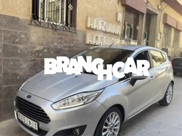 فورد فيستا تيتانيوم BA9 - سيارة جاهزة للسفر! (118,000 درهم)