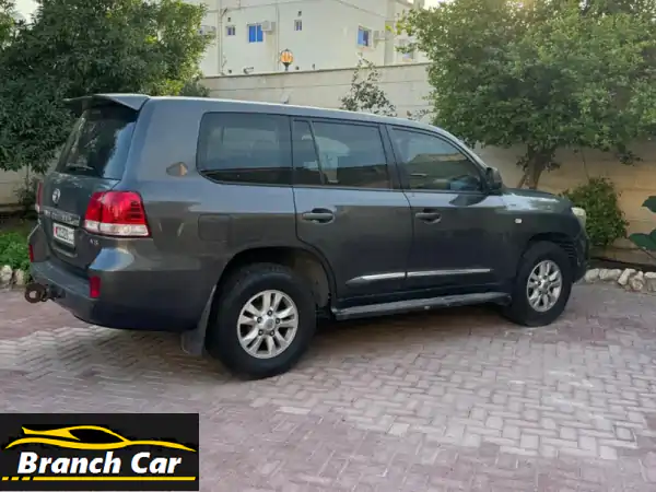 لاند كروزر GXR 2011 (V8) - قوّة وثبات بسعر لا يُفوّت! (8500 دينار بحريني قابل للتفاوض)