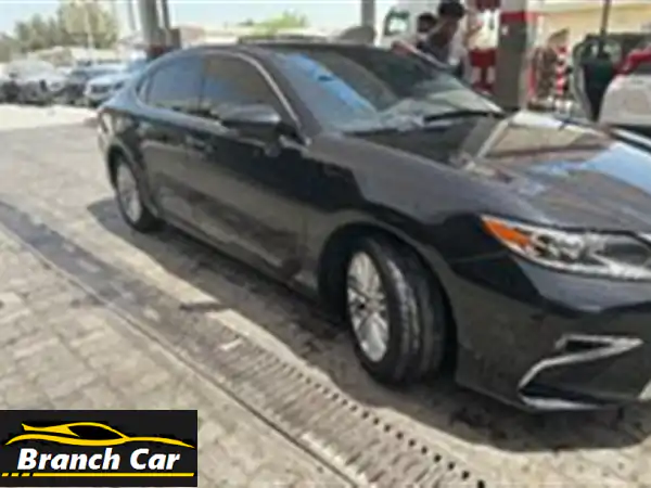 لكزس ES 350 2018 بحالة ممتازة - فرصة ذهبية في دبي!