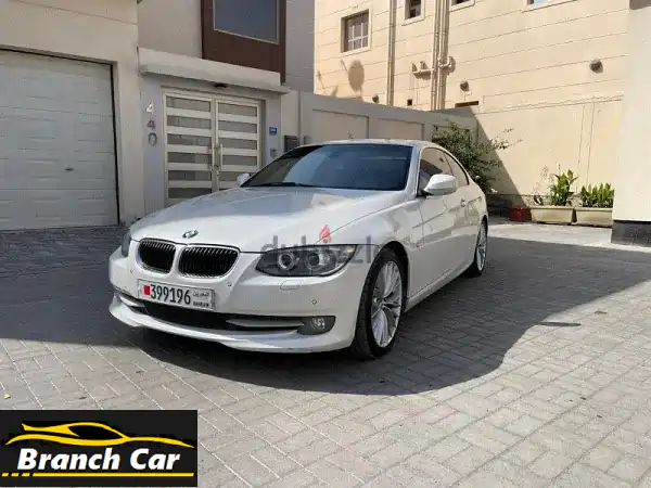 BMW 325i 2011 -  الكمال في سيارة واحدة! (رقم مميز + تأمين ذهبي)