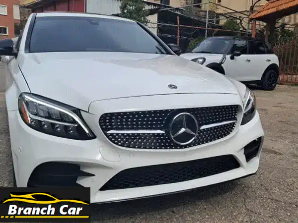 مرسيدس بنز C-Class 2019 - كالجديدة!  (إصدار أسود فاخر)