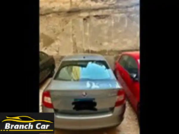 سكودا رابيد 2013 - بحالة ممتازة! صيانة كاملة، فرش...