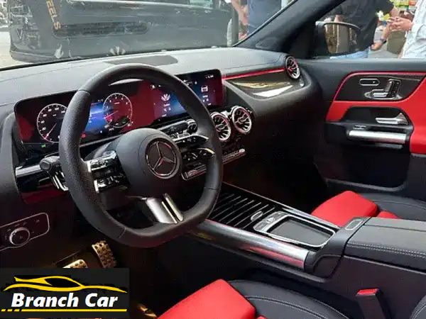 مرسيدس GLA 2024 AMG سوداء -  فخامة لا تُقاوَم! استلام فوري!