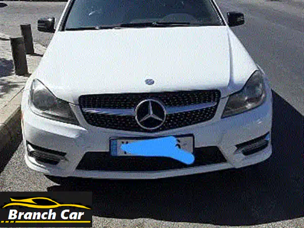 مرسيدس C-Class 2012 بيضاء - فرصة لا تُفوّت!