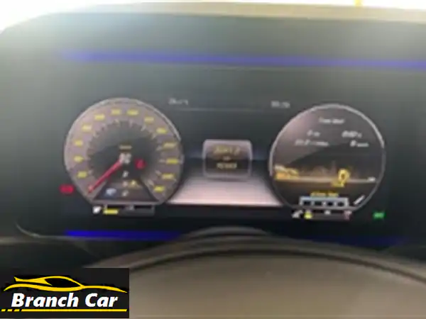 مرسيدس بنز E300 2018 خليجية - بحالة ممتازة! فرصة لا تُفوّت!