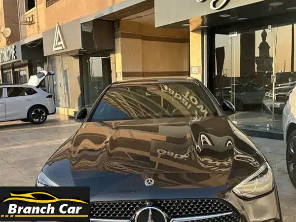 مرسيدس بنز C180 2023 - فخامة ألمانية بانتظارك! (9000 كم فقط!)