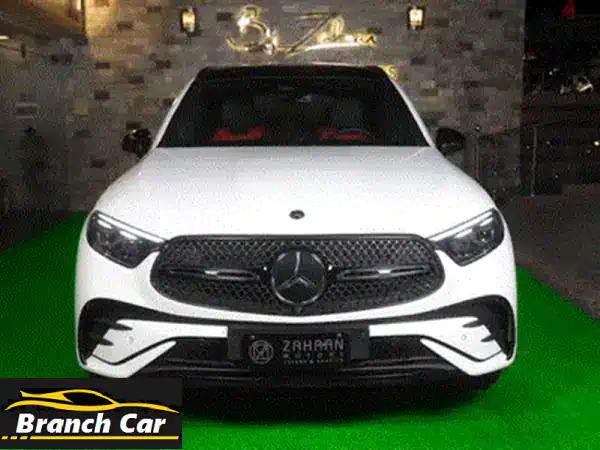 مرسيدس GLC300 2025 AMG لا مثيل لها - أسود مات مع لمسة من الكمال