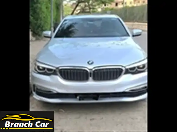 بي إم دبليو 520i 2018 - فابريكا بالكامل! فرصة ذهبية!