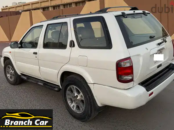 نيسان باثفايندر 2000 بحالة ممتازة - فرصة لا تُفوّت!