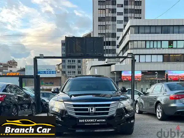 هوندا أكورد كروستور 2012 - 4x4 -  فرصة ذهبية!  (سعر مميز)