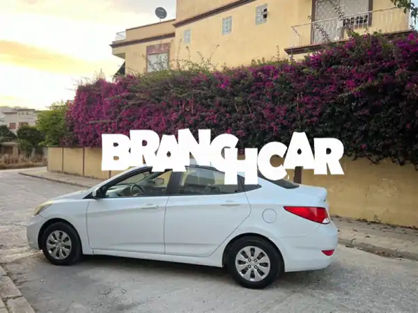 هيونداي أكسنت ديزل يدوي 2019 - حالة ممتازة! 145 ألف كم فقط - طنجة