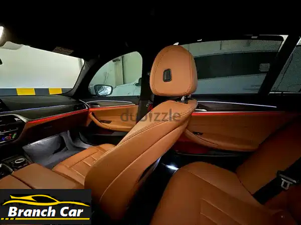 بي إم دبليو 5 Series 2019 - فاخرة، كاملة المواصفات، بحالة ممتازة!