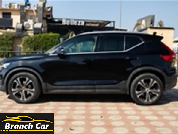 فولفو XC40 208 بحالة ممتازة - فرصة ذهبية في الشيخ زايد!