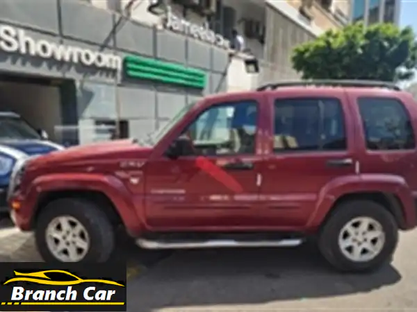 جيب ليبرتي 2005 بحالة ممتازة! رخصة 3 سنوات وإطارات جديدة!