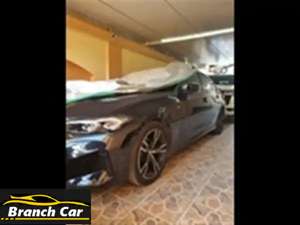 BMW 320i M Sport 2024 - كالجديدة!  (عداد 3000 كم فقط)