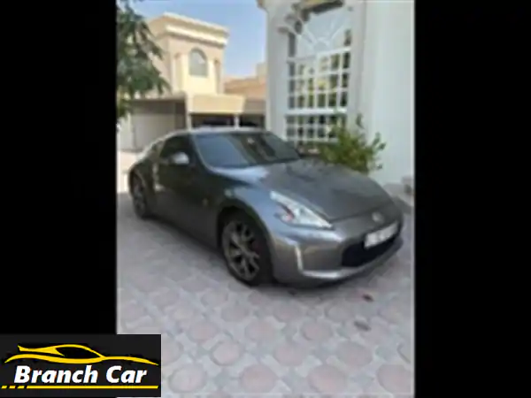 نيسان 370Z 20XX - دبي - بحالة ممتازة! (أول يد، مواصفات وكالة)