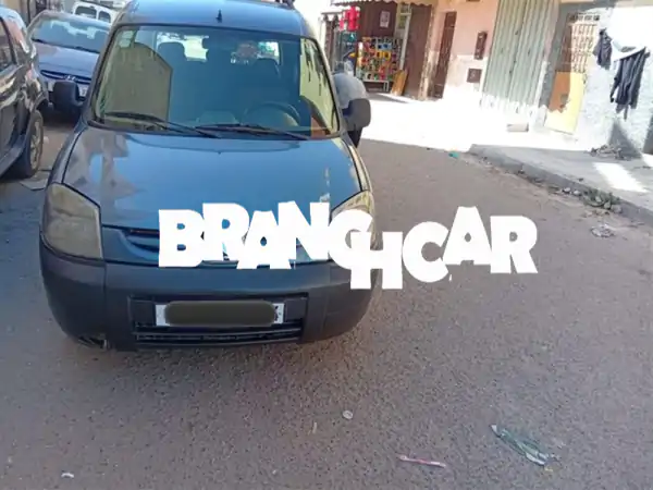 بيجو بحالة ممتازة! نوافذ كهربائية، مانيوال، بسعر...