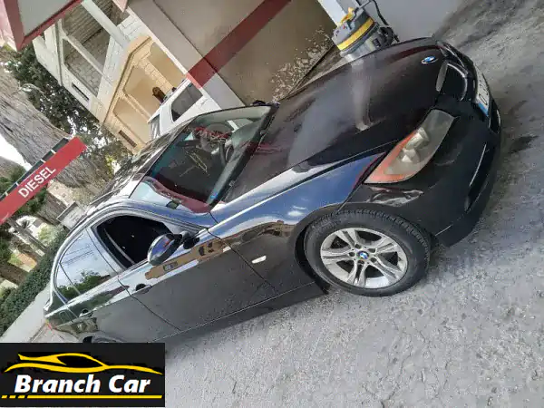 BMW 328i E90 (2008) سوداء - سياره أنيقة وعملية للبيع!