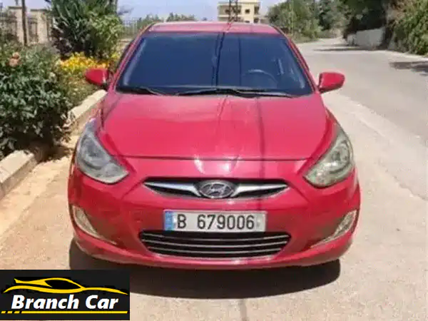 هيونداي أكسنت 2013 - أحمر ناري، نظيفة جداً،  سعر...