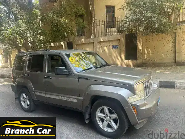 جيب شيروكي 2009 بحالة ممتازة! ✨  (عداد 202170 كم فقط!)