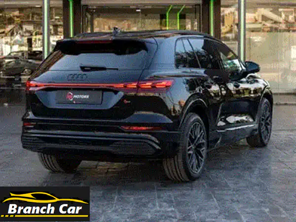 أودي Q4 e-tron 2024 -  الرفاهية الكهربائية الآن بين يديك! (سعر شامل التسجيل والضمان)