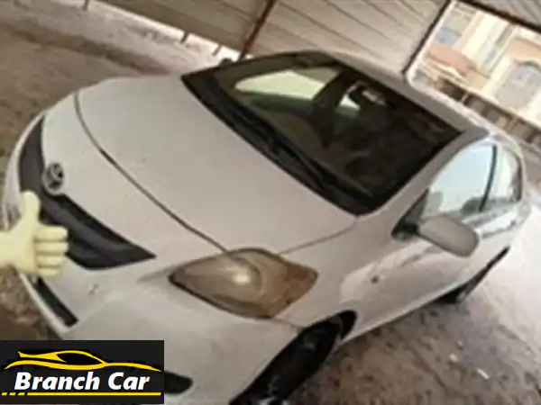 تويوتا ياريس 2012 بحالة ممتازة (ما عدا بعض...