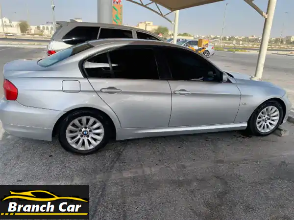BMW 320i خليجي 2010 - فل أوبشن، حالة ممتازة! (دبي)