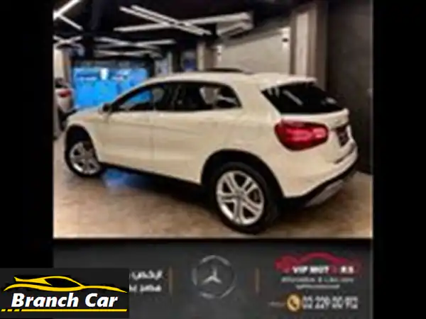 مرسيدس GLA 200 موديل 2018 -  بأقل سعر في مصر!  (حالة ممتازة)