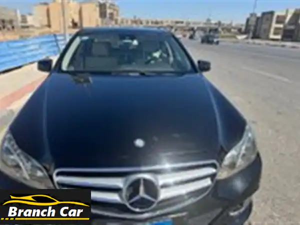 مرسيدس E180 بحالة ممتازة - صيانة توكيل! فرصة لا تُفوّت!