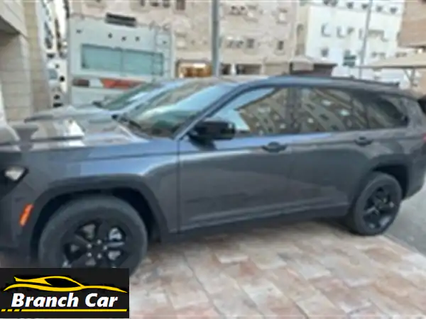 جيب جراند شيروكي 2022: رحلة فاخرة،  أمان متكامل!