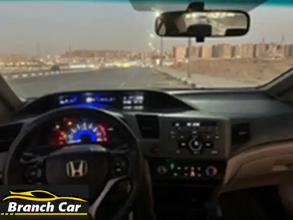 هوندا سيفيك 2012 (LX) بحالة نادرة! كالجديدة بسعر مغرٍ