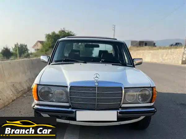 مرسيدس بنز 200 موديل 1979 - جوهرة كلاسيكية نادرة!