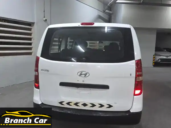 هيونداي H1 2012: رحاب واسعة لعائلتك (ممشى 270 كم فقط!)