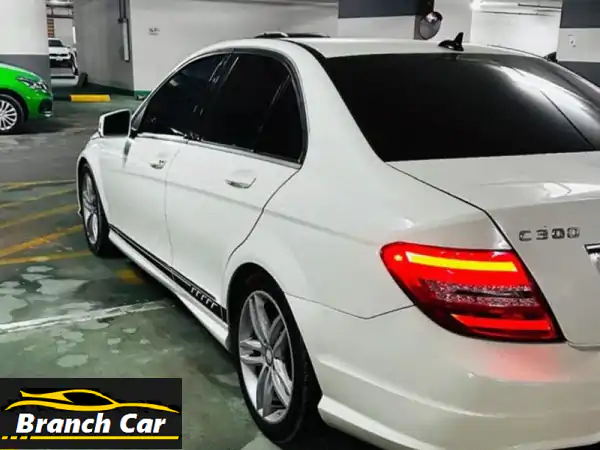 مرسيدس C300 2012 بحالة ممتازة - فرصة لا تُفوّت!