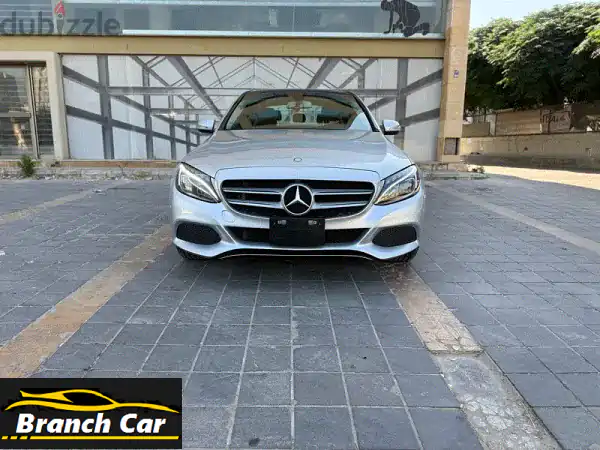 مرسيدس بنز C300 2017 بحالة ممتازة - فرصة لا تُفوّت!
