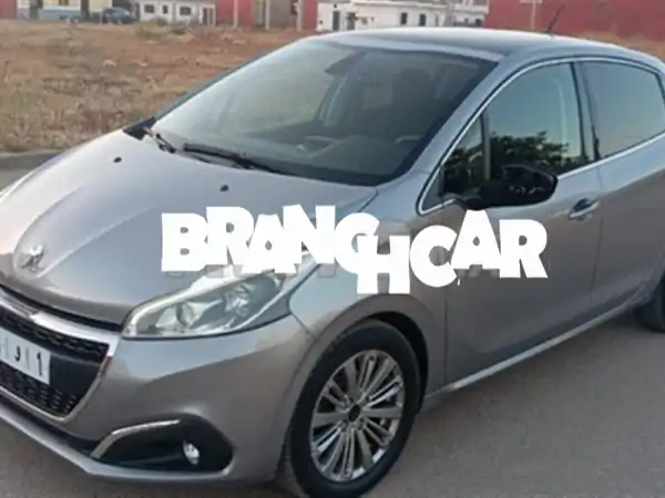 بيجو 208 ديزل 2019 - حالة ممتازة! فرصة لا تُفوّت!