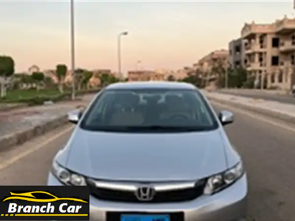 هوندا سيفيك 2012 بحالة ممتازة - فابريكة بالكامل! (205,000 كم)