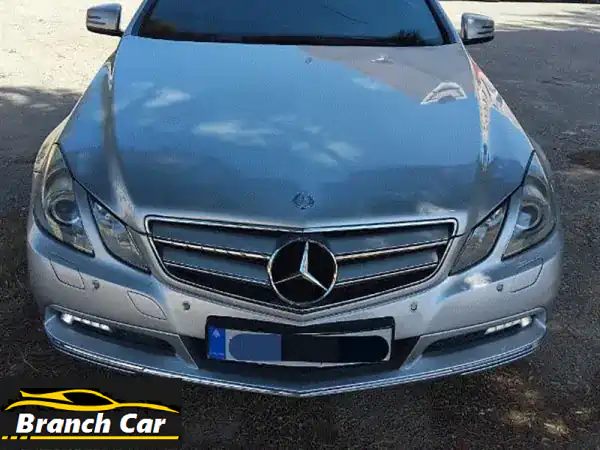مرسيدس E200 2011 بحالة ممتازة - سقف بانورامي وإطارات جديدة!