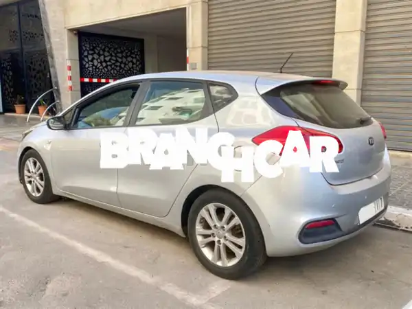 Kia Ceed 2015 بحالة ممتازة - 115,000 درهم فقط!  (فحص شامل +...