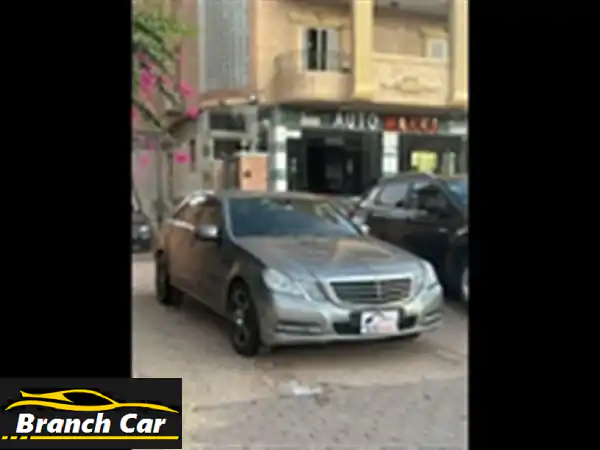مرسيدس E200 موديل 2013 بحالة ممتازة - فرصة لا تُفوّت!