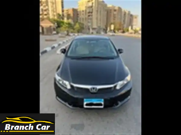 هوندا سيفيك 2013 بحالة ممتازة! (20,000 كم فقط!)