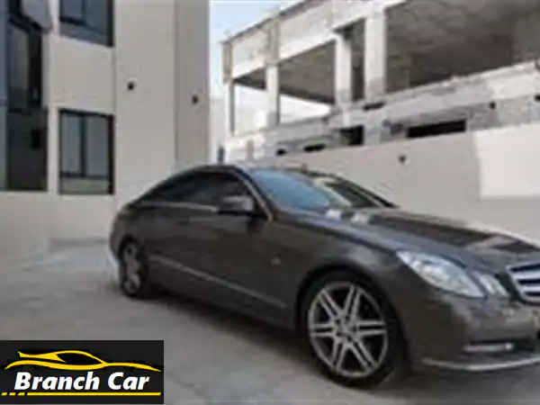 مرسيدس E250 موديل 2012 بحالة ممتازة - فرصة ذهبية في أبوظبي!